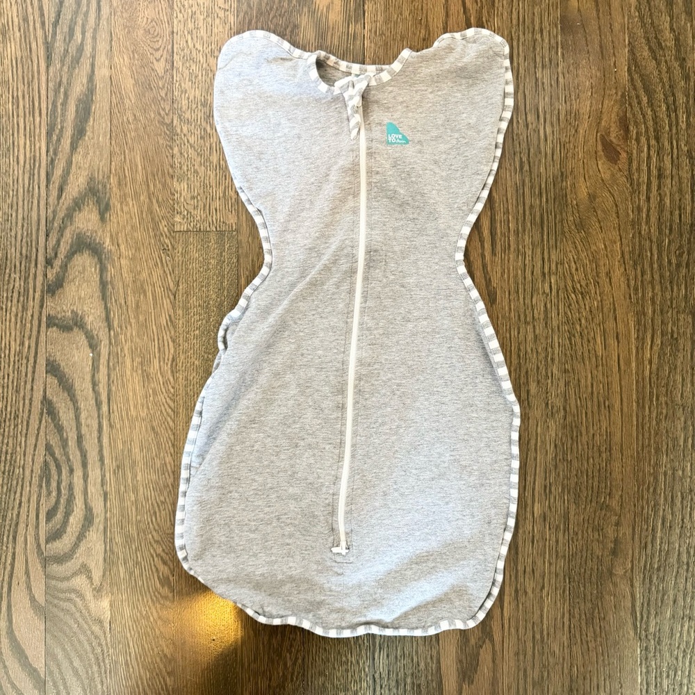 Love To Dream Swaddle UP Adaptive Original Swaddle Wrap Grey Small